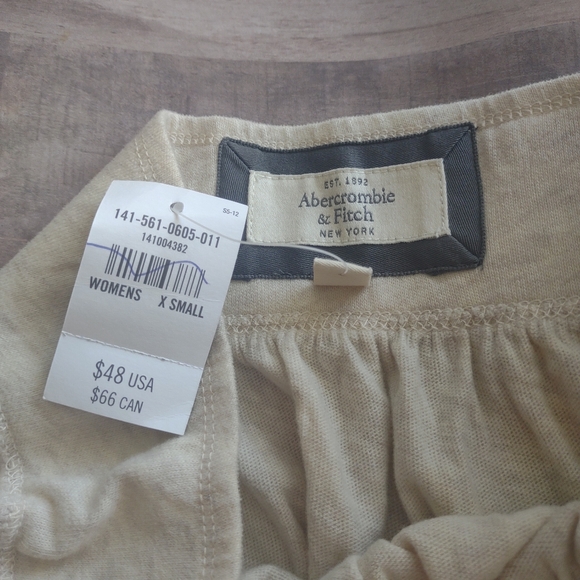 New with Tags A&F Stretch Skirt XSmall - Picture 11 of 14